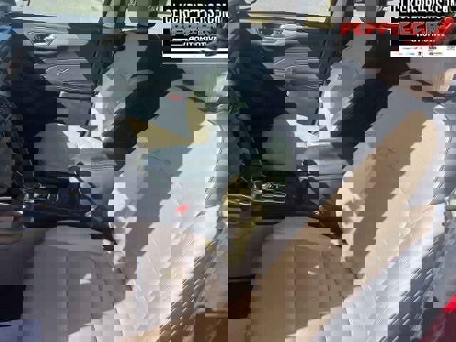 Used 2022 Ford Escape SEL w/ Technology Package image 13