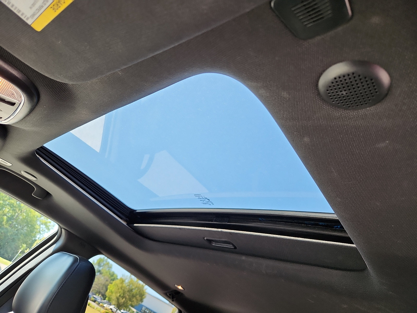 Used 2019 Jeep Grand Cherokee Altitude AWD/4WD image 14