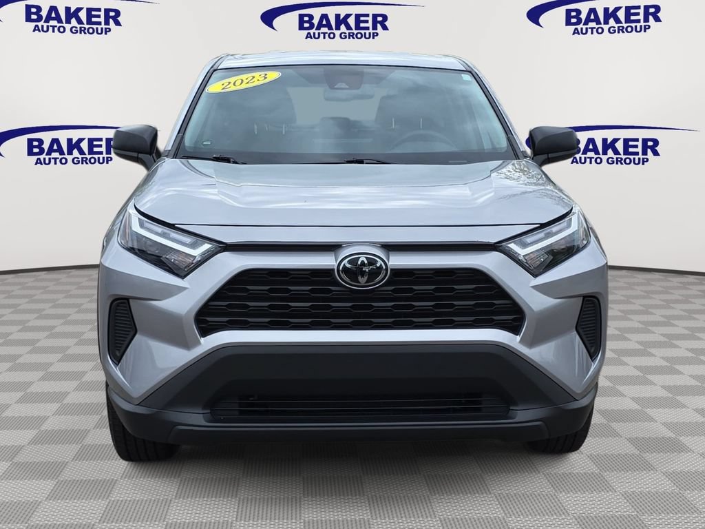 Used 2023 Toyota RAV4 LE FWD image 2