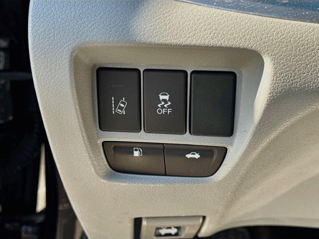 Used 2015 Acura TLX w/ Technology Package FWD image 10