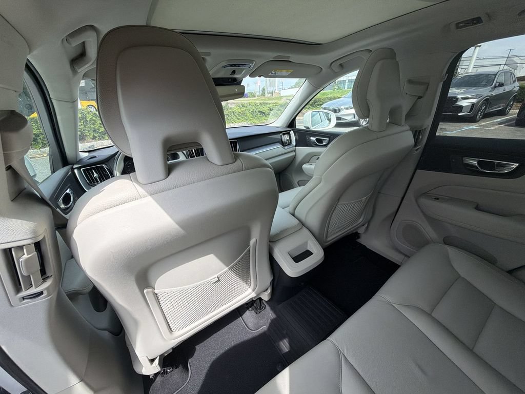 Used 2018 Volvo XC60 T6 Momentum w/ Advanced Package AWD/4WD image 20