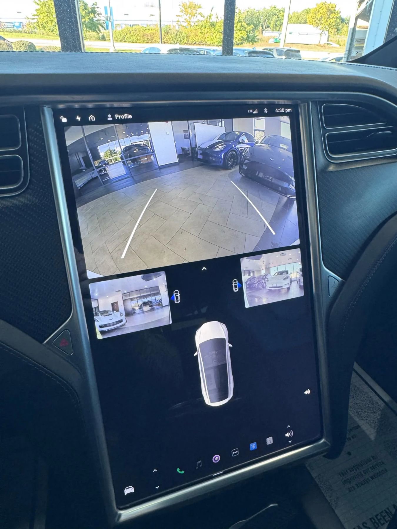 Used 2017 Tesla Model X 75D image 32