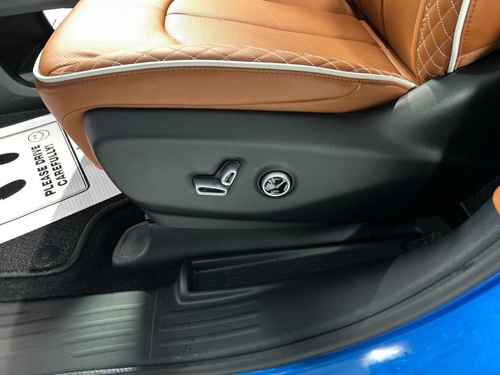 New 2026 Chrysler Pacifica Pinnacle FWD image 11