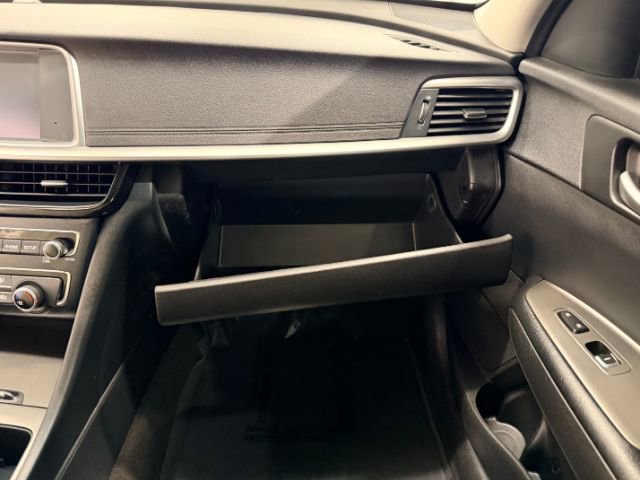 Used 2019 Kia Optima LX image 26