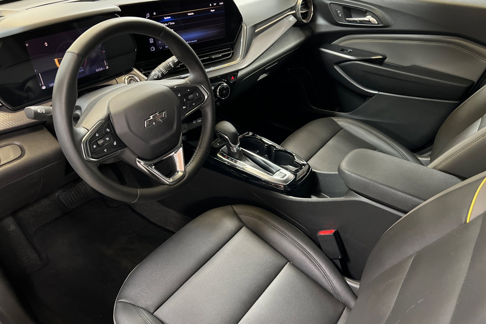 Used 2024 Chevrolet Trax ACTIV w/ Sunroof Package image 10