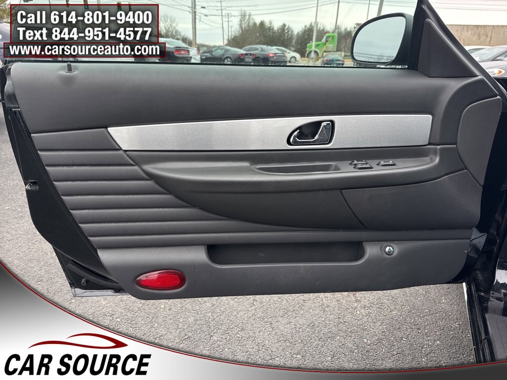 Used 2002 Ford Thunderbird image 16