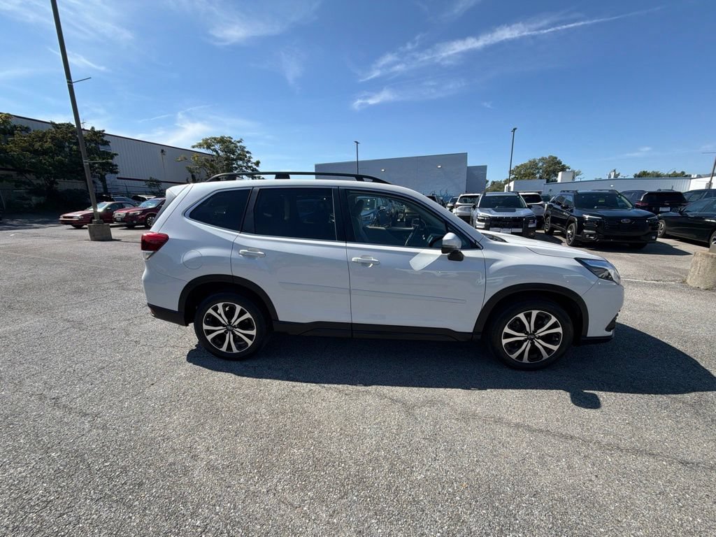 Used 2022 Subaru Forester Limited AWD/4WD image 4