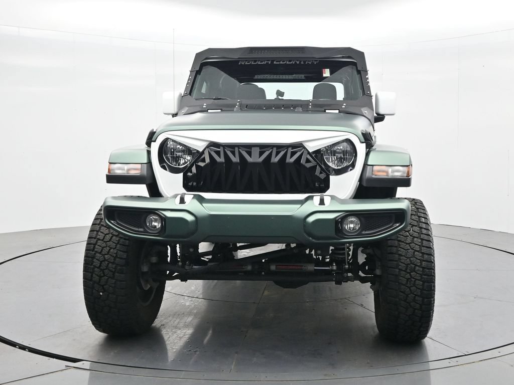 Used 2023 Jeep Gladiator Sport AWD/4WD image 3