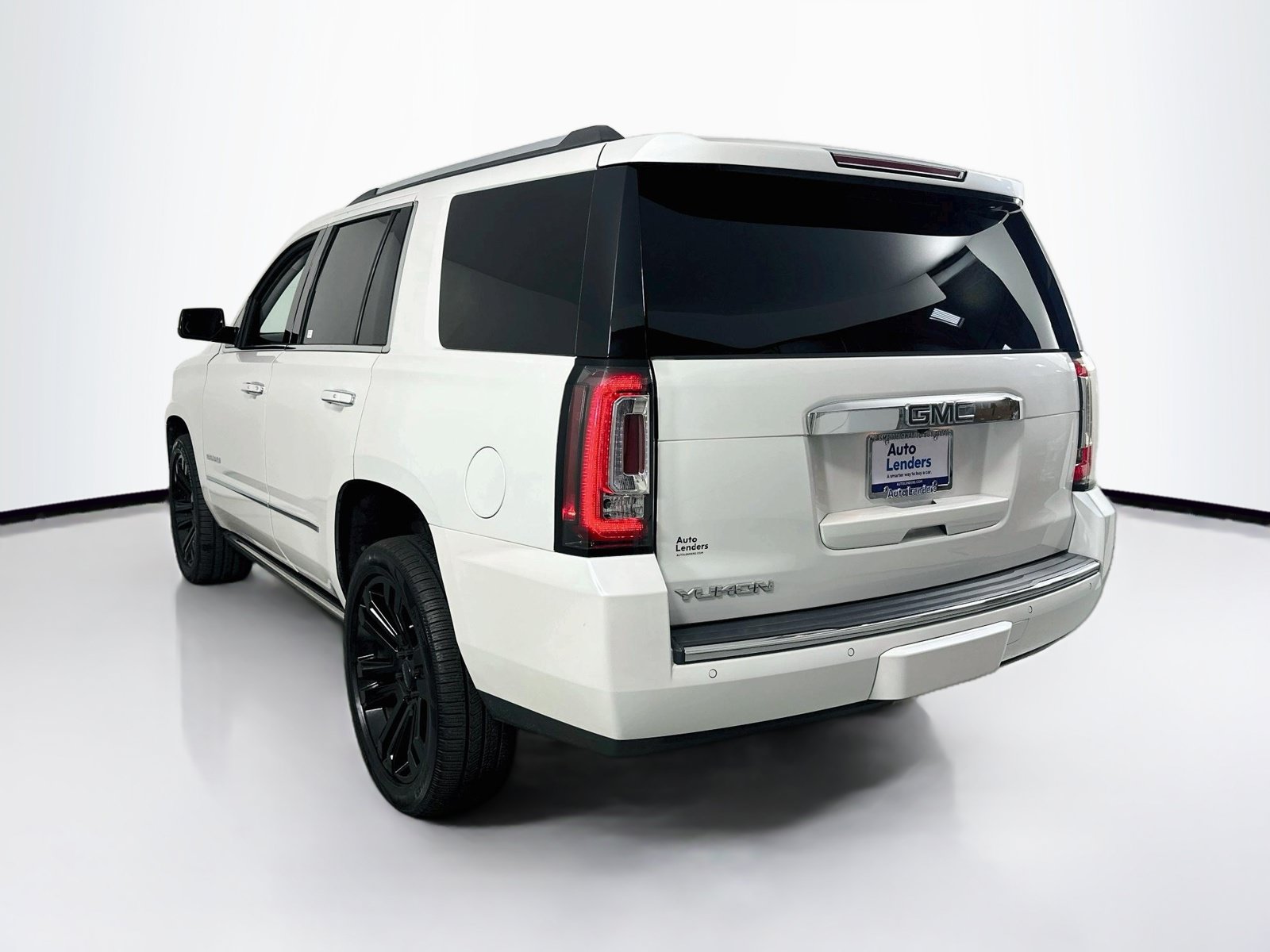 Used 2017 GMC Yukon Denali w/ Open Road Package RWD image 7