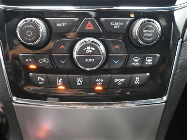 Used 2022 Jeep Grand Cherokee Laredo X image 4