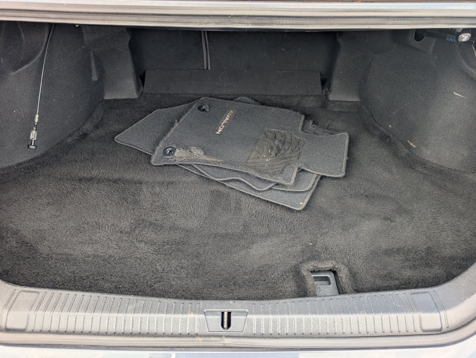Used 2020 Toyota Avalon XLE w/ Moonroof Package FWD image 33
