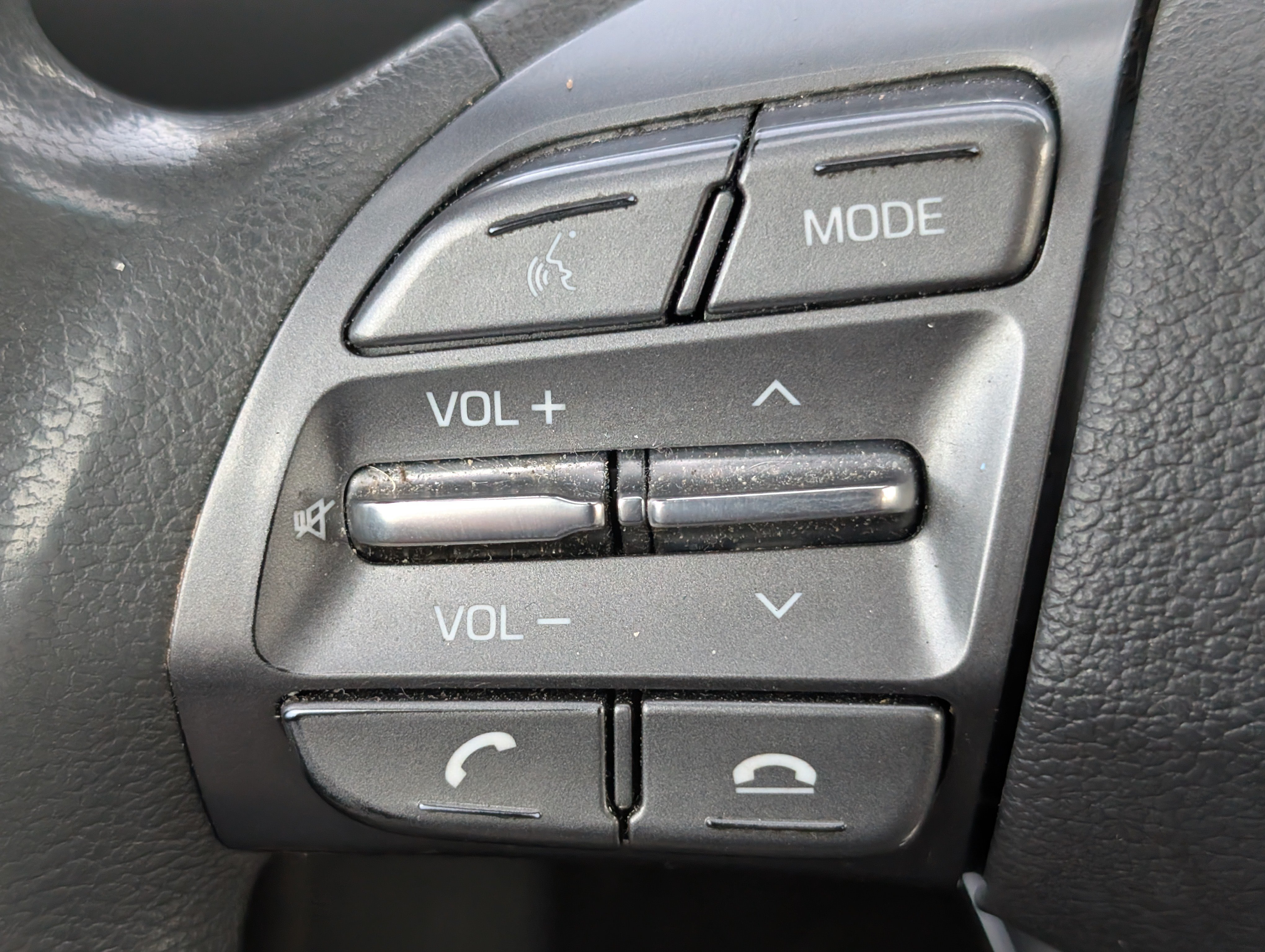 Used 2022 Hyundai Ioniq Blue FWD image 9