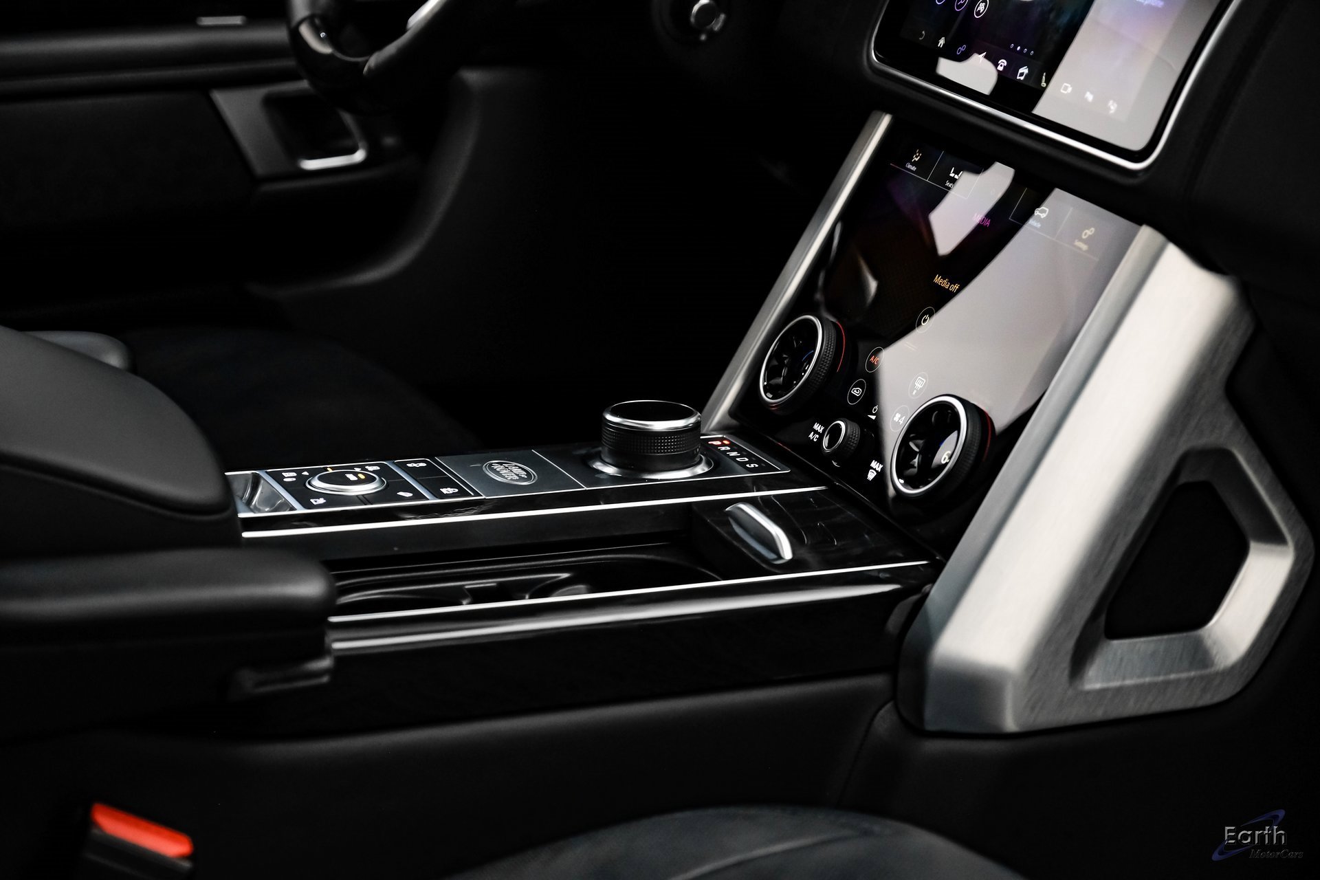 Used 2020 Land Rover Range Rover Autobiography image 48