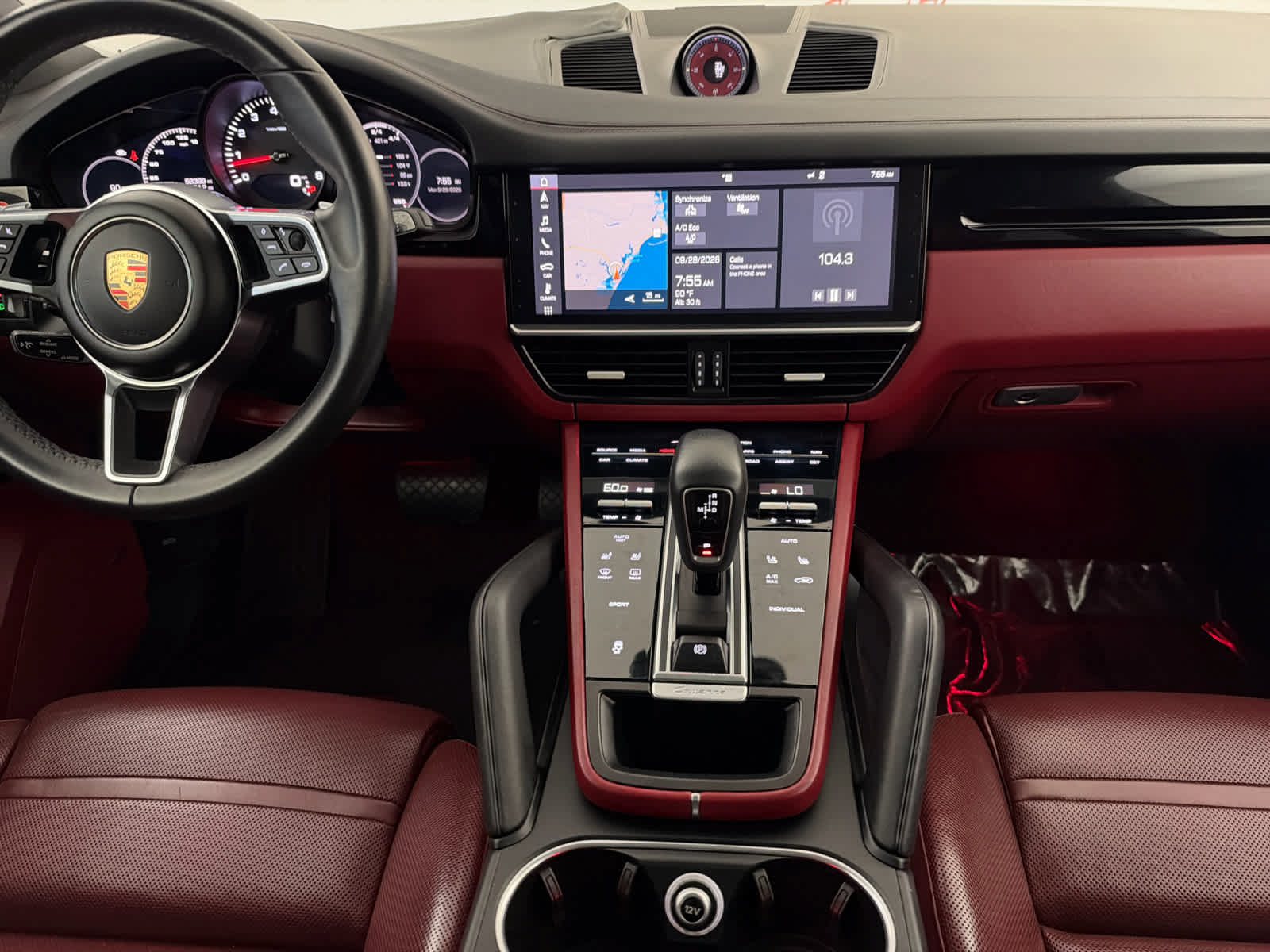 Used 2019 Porsche Cayenne AWD/4WD image 19