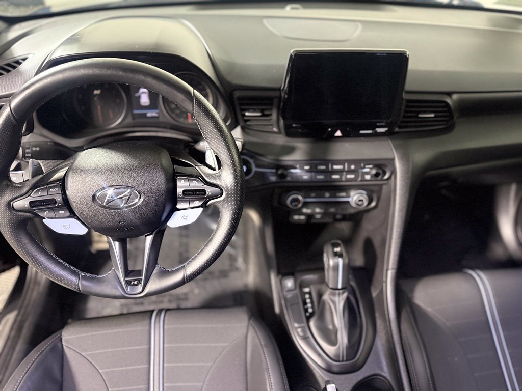 Used 2022 Hyundai Veloster N FWD image 11