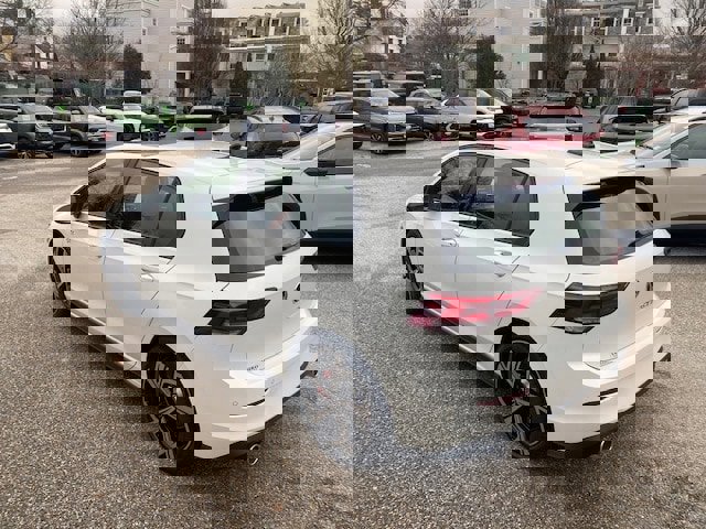 New 2026 Volkswagen GTI SE image 4