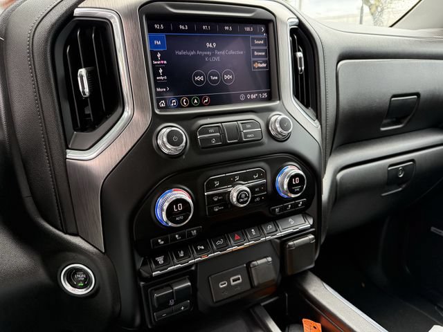 Used 2020 GMC Sierra 3500 Denali w/ Denali Ultimate Package AWD/4WD image 13