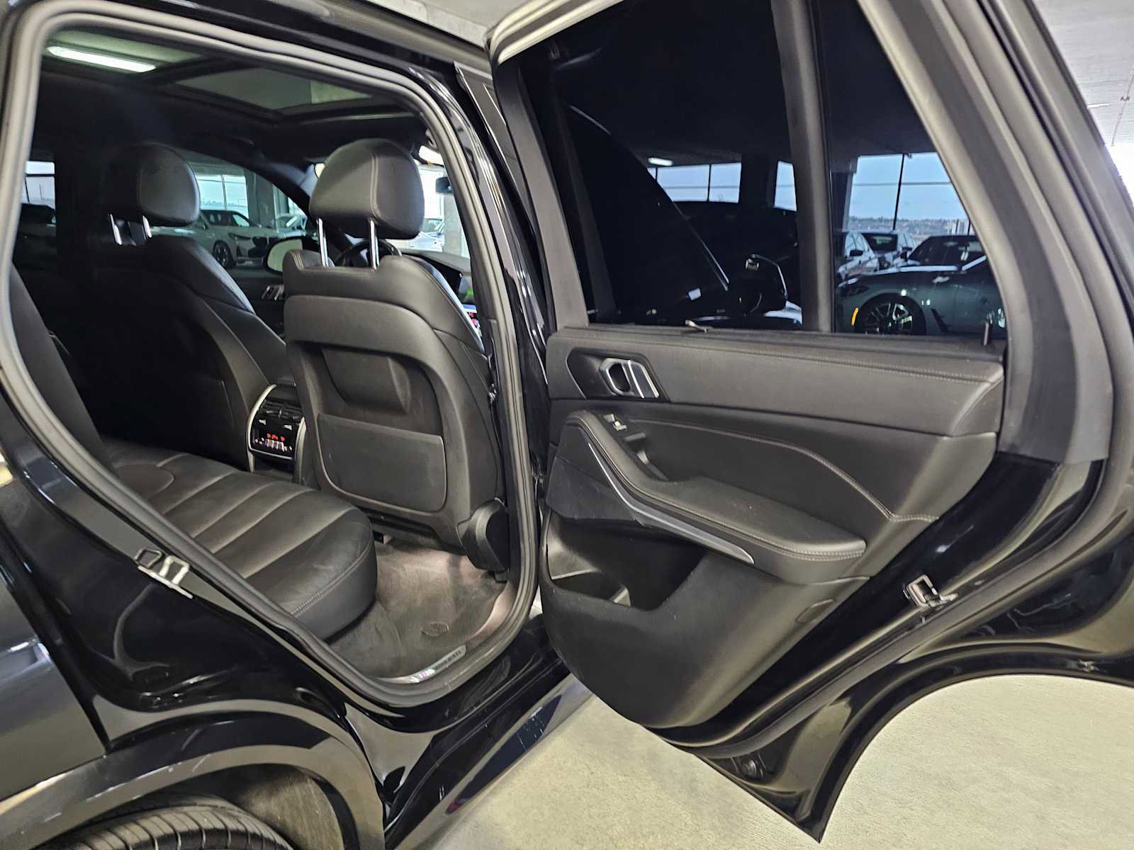Used 2022 BMW X5 xDrive40i AWD/4WD image 40