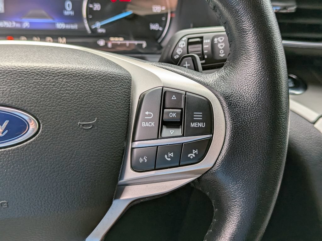 Used 2021 Ford Explorer XLT w/ Equipment Group 202A AWD/4WD image 30