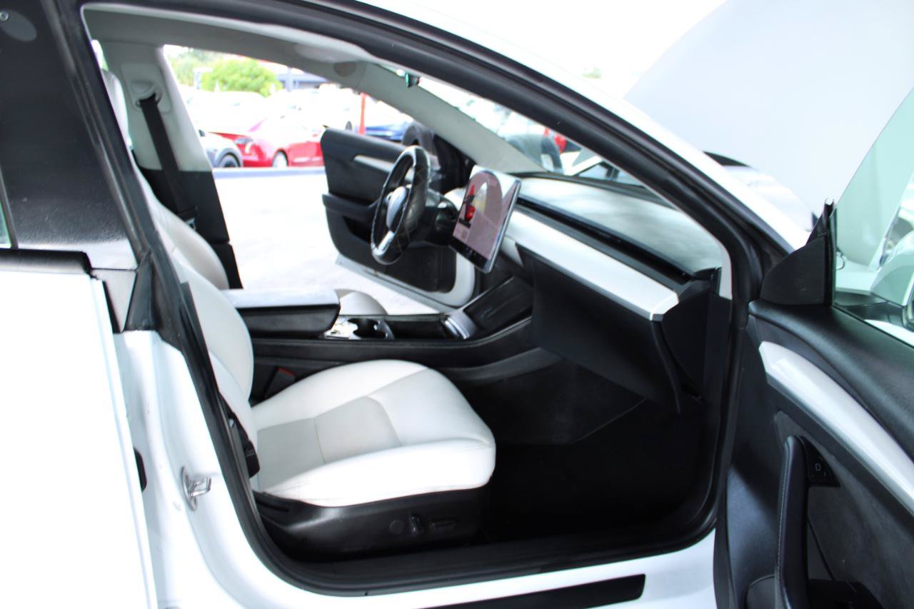 Used 2022 Tesla Model 3 RWD image 32