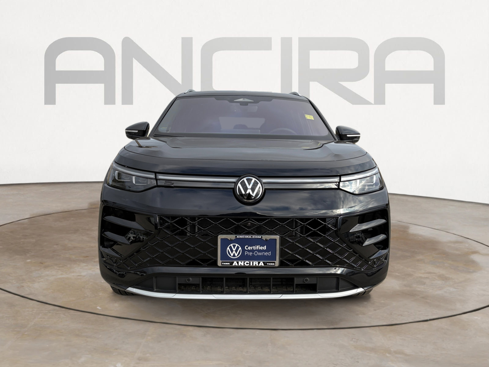 Certified 2026 Volkswagen Tiguan SEL R-Line AWD/4WD image 5