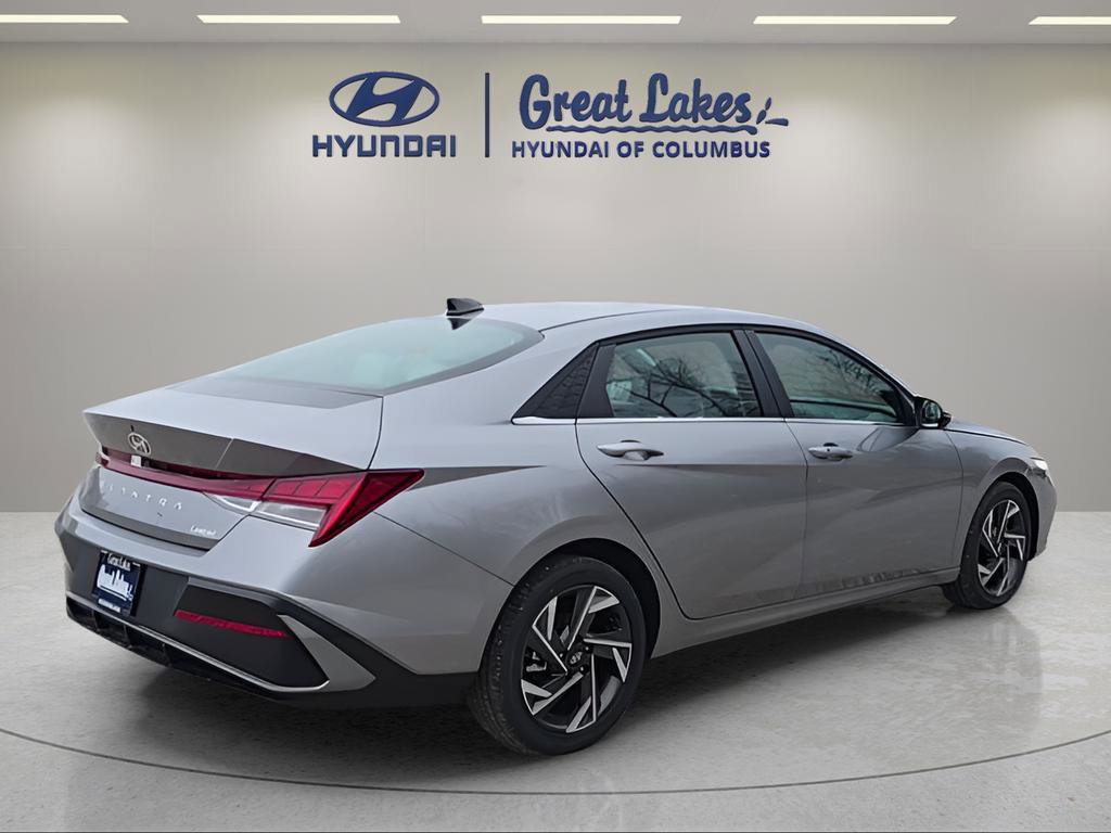 New 2026 Hyundai Elantra Limited image 5