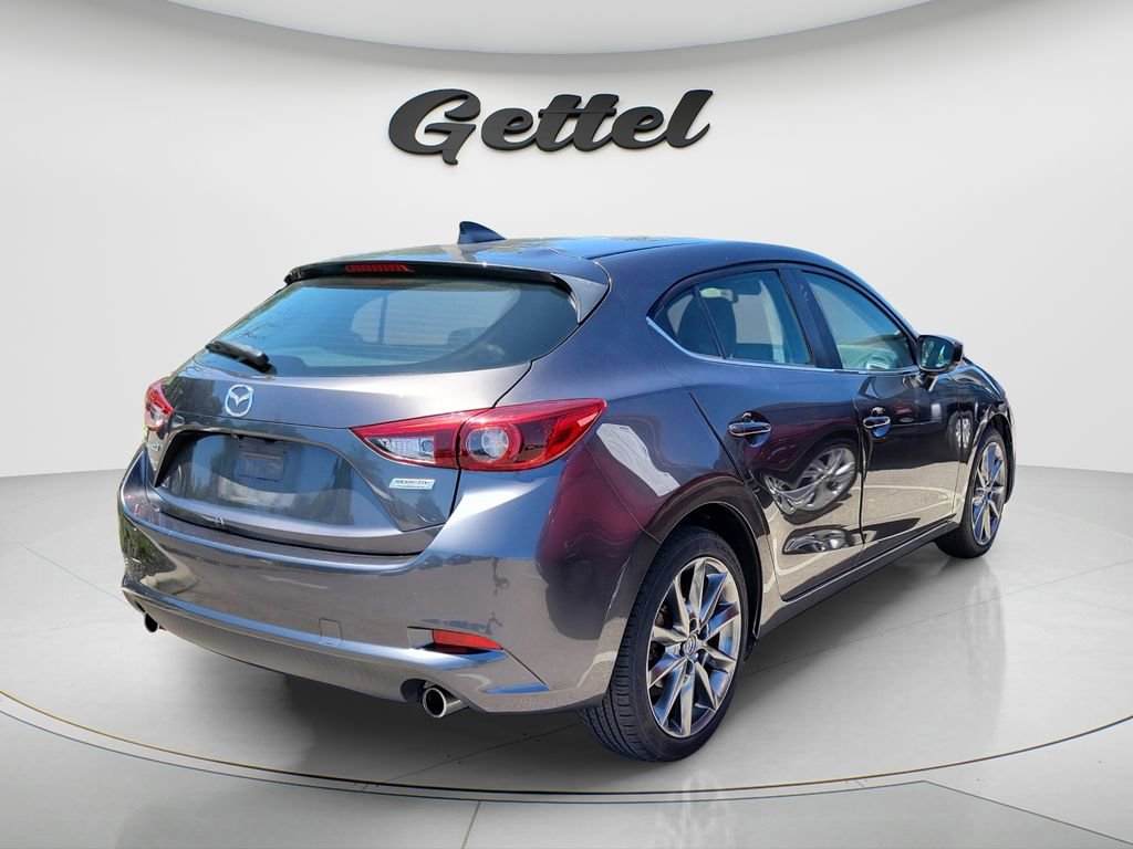 Used 2018 MAZDA MAZDA3 Grand Touring w/ Premium Equipment Package FWD image 3