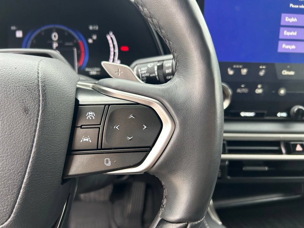 Used 2024 Lexus RX 350 AWD w/ Convenience Package image 23