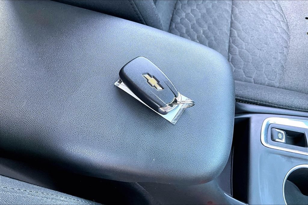 Used 2020 Chevrolet Equinox LT AWD/4WD image 35