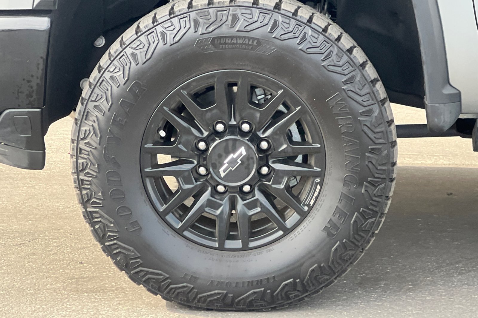 Used 2026 Chevrolet Silverado 2500 ZR2 AWD/4WD image 29