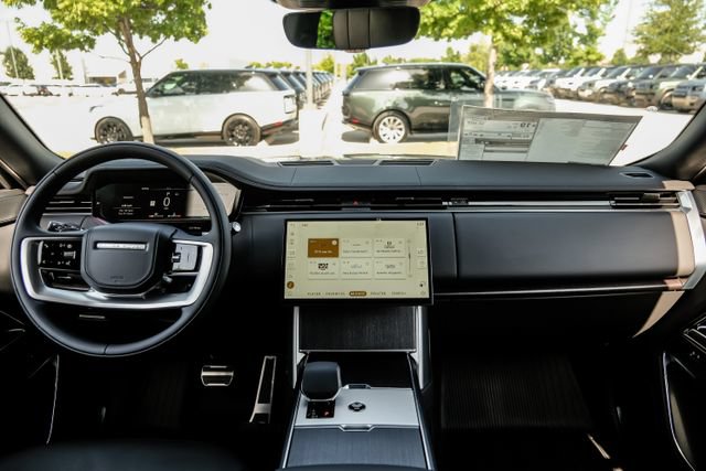 New 2026 Land Rover Range Rover SE AWD/4WD image 17