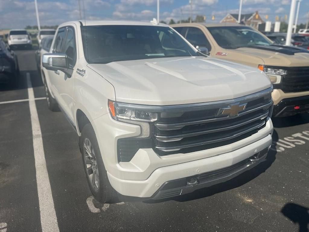 Used 2023 Chevrolet Silverado 1500 High Country image 2