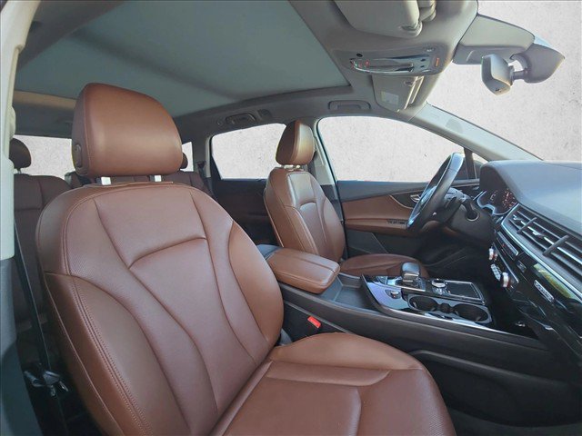 Used 2019 Audi Q7 3.0T Prestige w/ Prestige Package AWD/4WD image 21