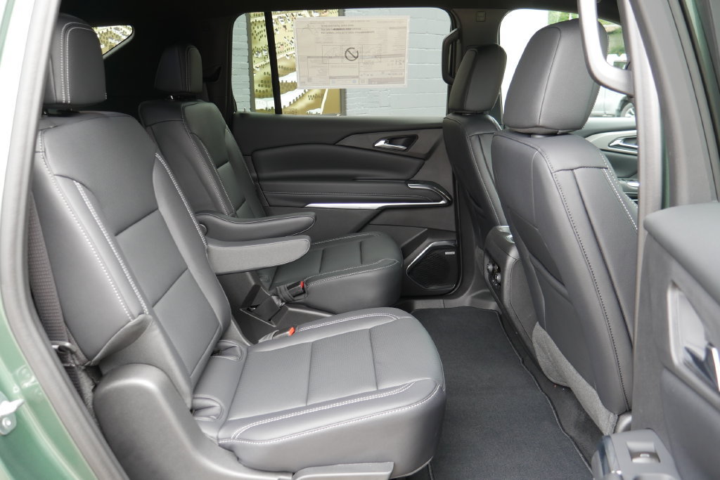 New 2027 Chevrolet Traverse LT w/ Enhanced Driving Package AWD/4WD image 14