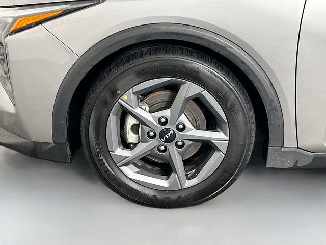 Used 2025 Kia K4 LXS image 25