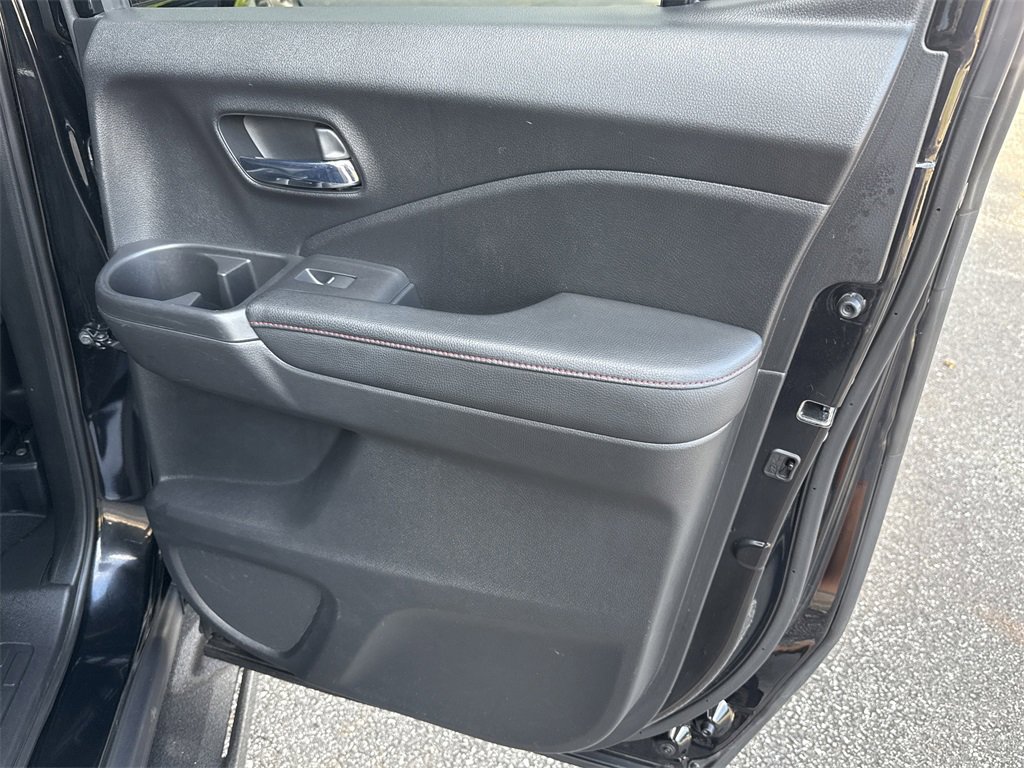 Used 2018 Honda Ridgeline Black Edition image 17