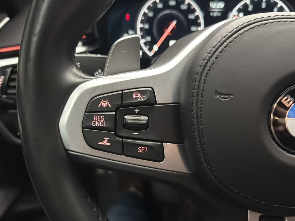Used 2018 BMW M550i xDrive AWD/4WD image 25