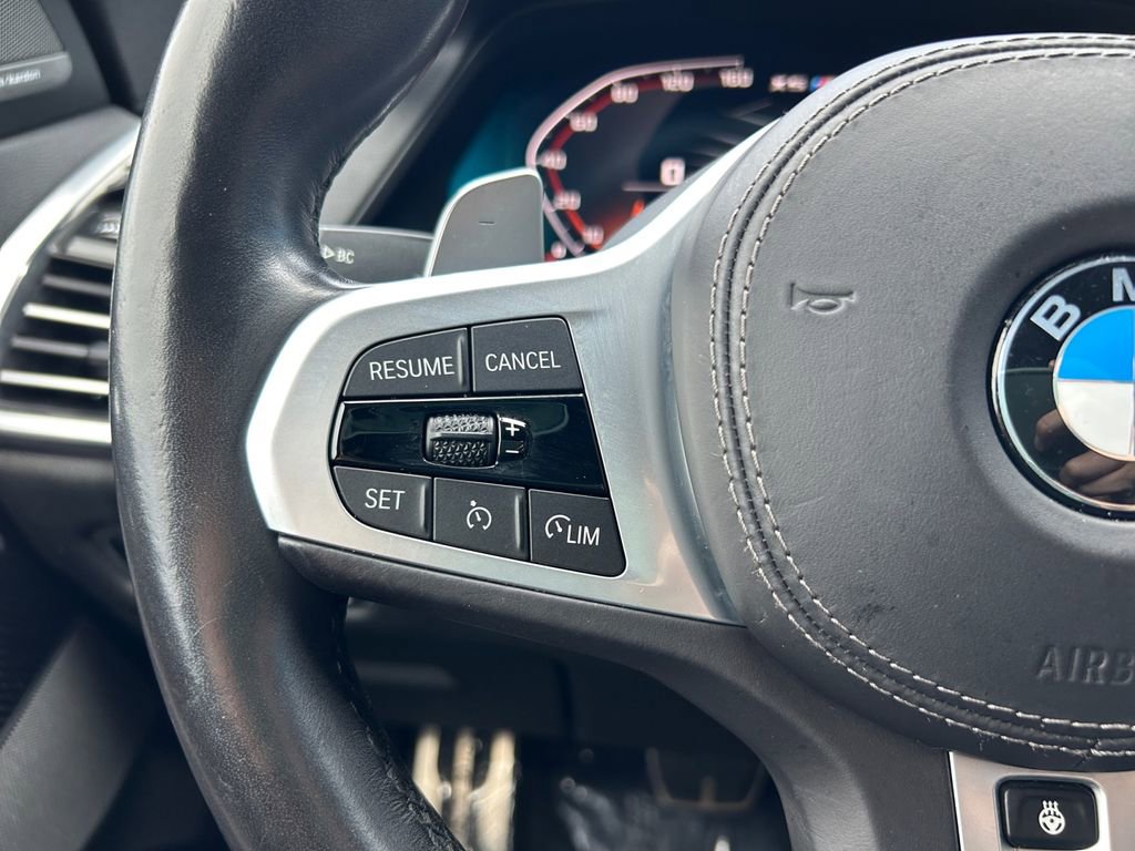 Used 2022 BMW X5 M50i w/ Premium Package image 17