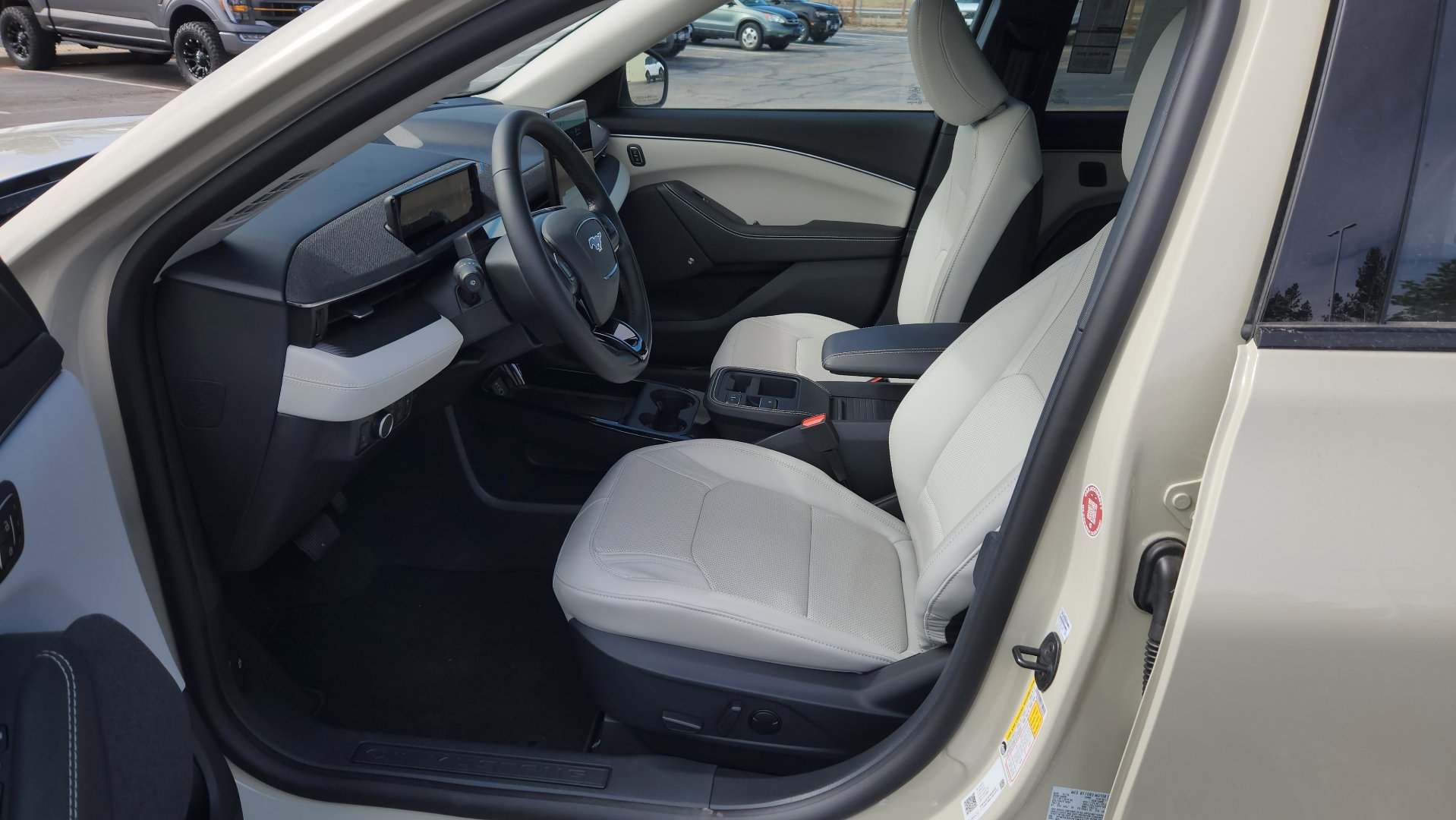 New 2026 Ford Mustang Mach-E Premium image 23