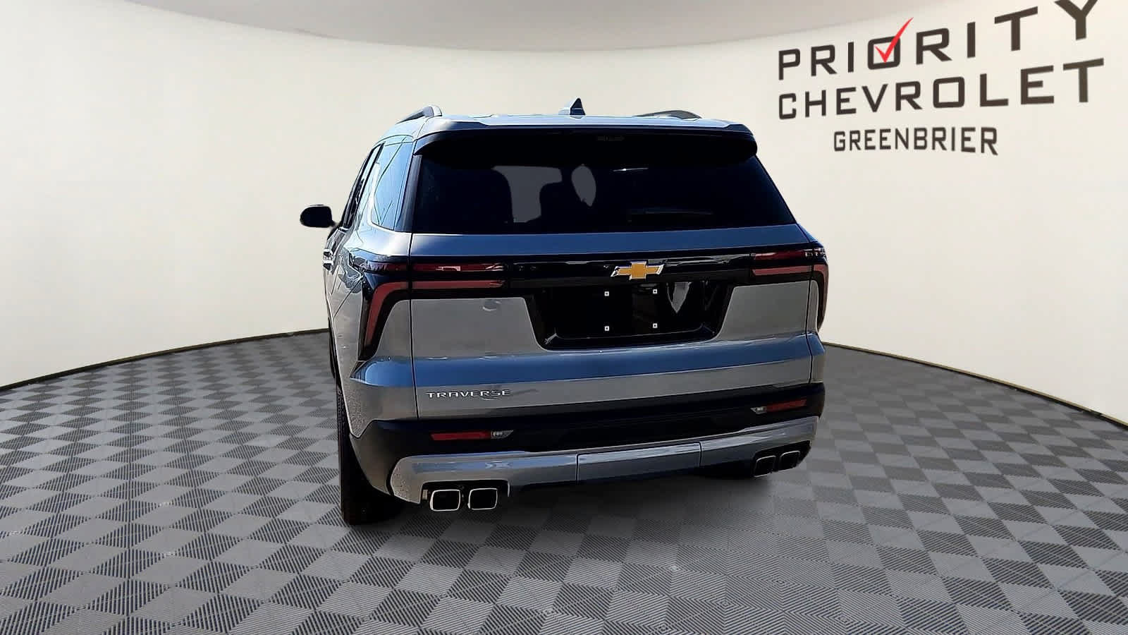 Used 2026 Chevrolet Traverse LT w/ Driver Confidence Package FWD image 7