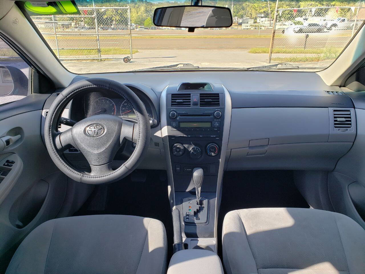 Used 2013 Toyota Corolla L image 16