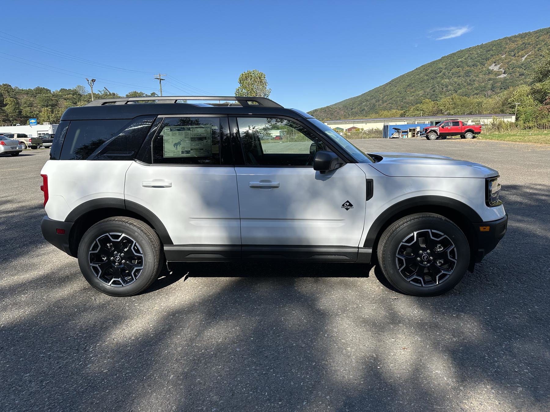 New 2025 Ford Bronco Sport Outer Banks w/ Outer Banks Tech Package+ image 8