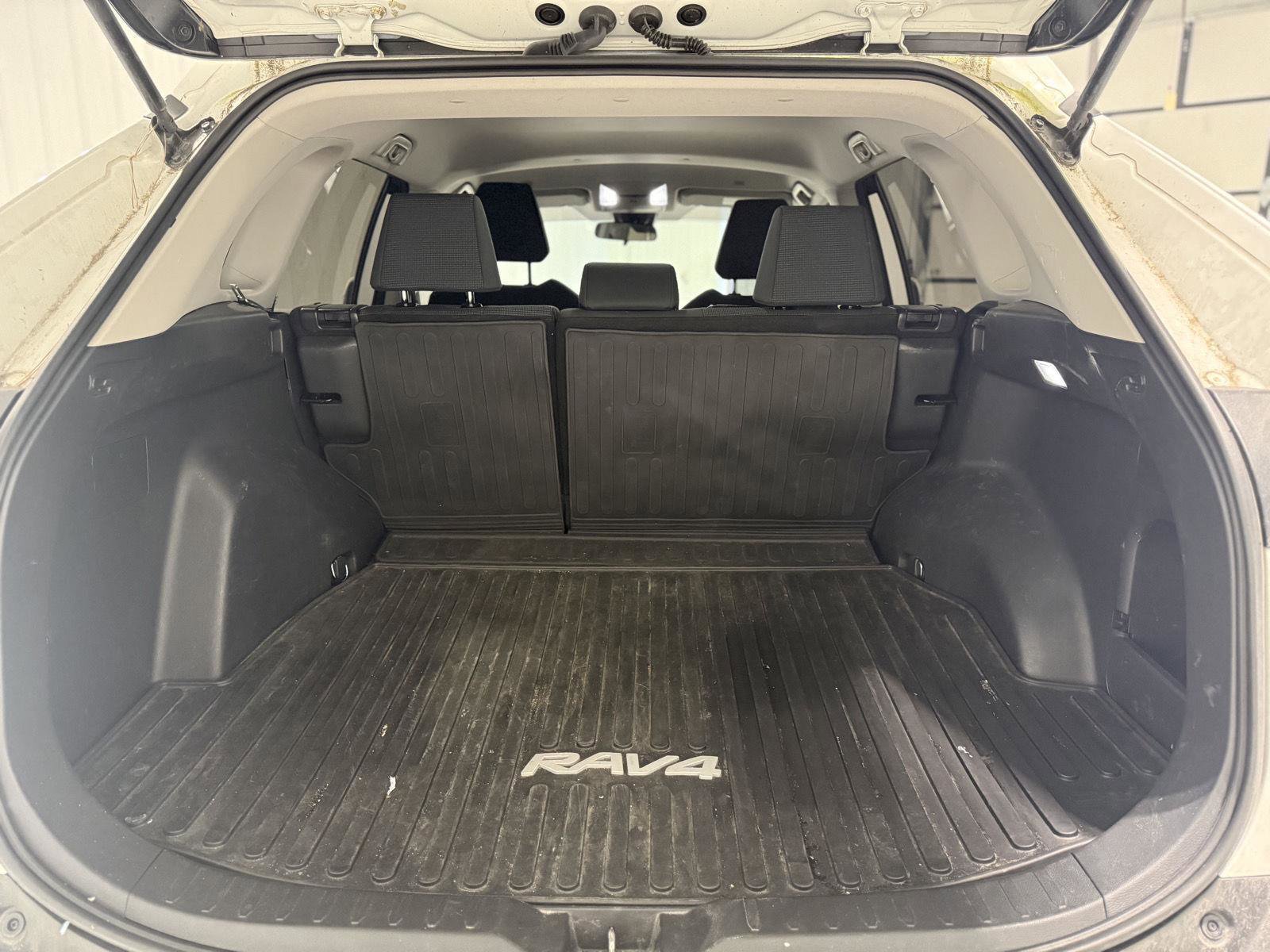 Used 2023 Toyota RAV4 LE image 6