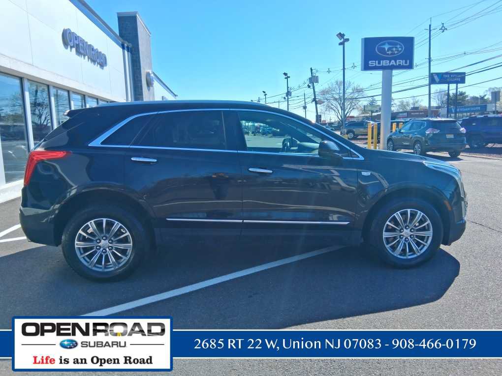 Used 2018 Cadillac XT5 Luxury w/ Driver Awareness Package image 22
