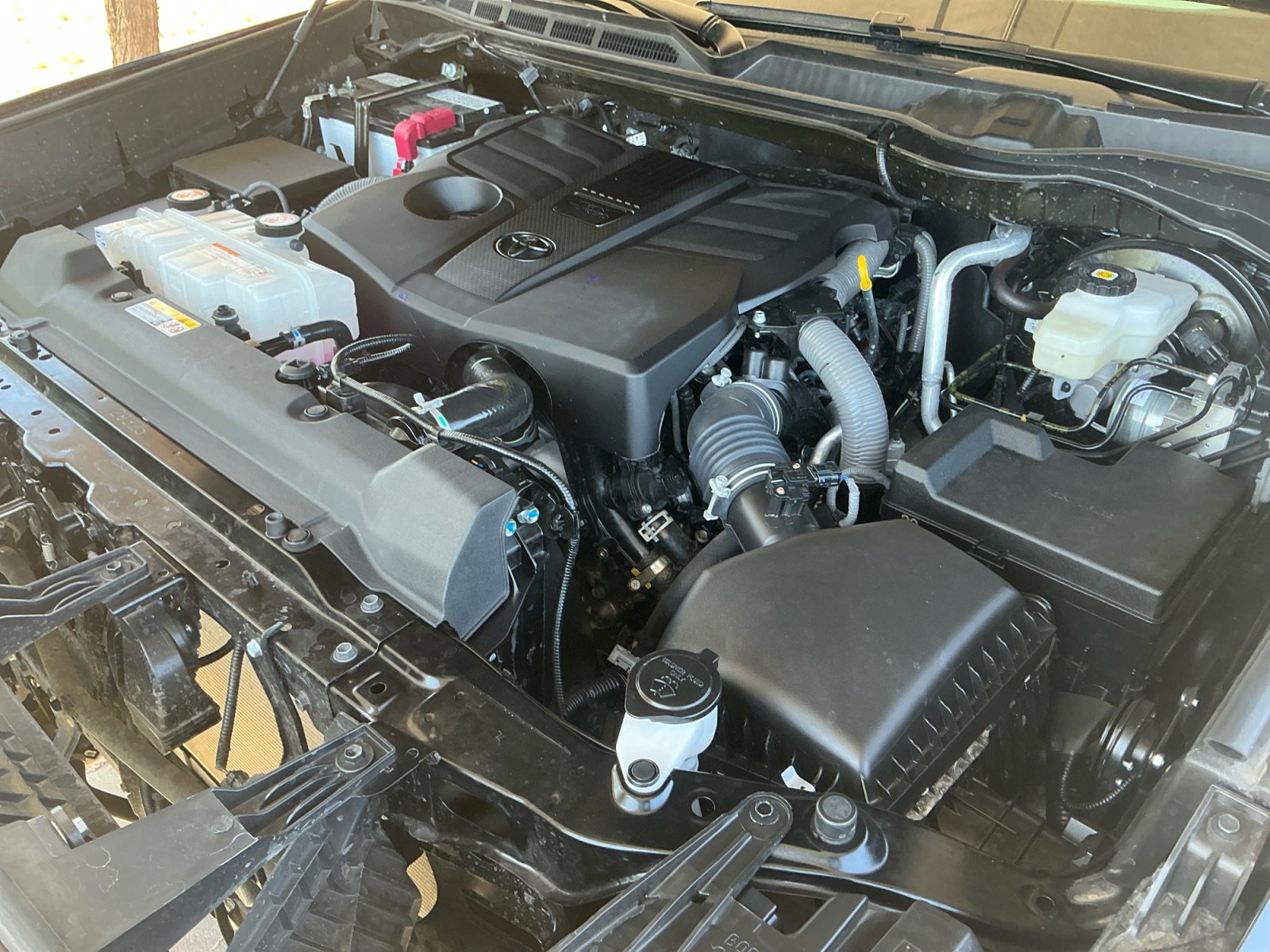 Used 2025 Toyota Tundra SR5 AWD/4WD image 24