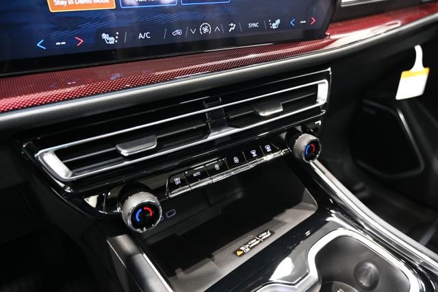 New 2026 Chevrolet Traverse Z71 image 18