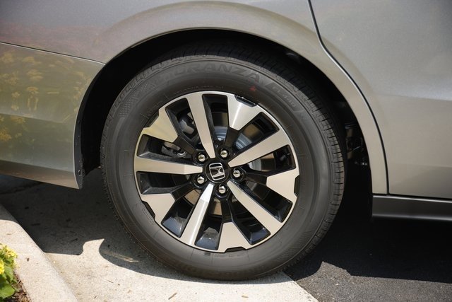 New 2026 Honda Odyssey EX-L image 16
