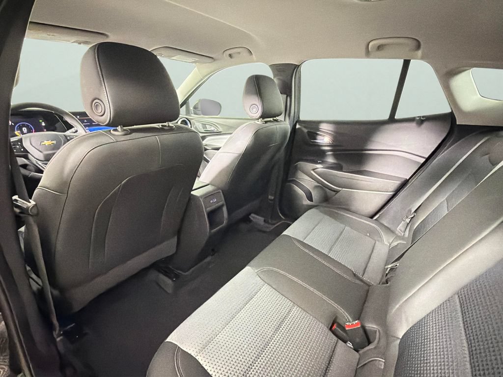 Certified 2025 Chevrolet Trax LT w/ Driver Confidence Package FWD image 27