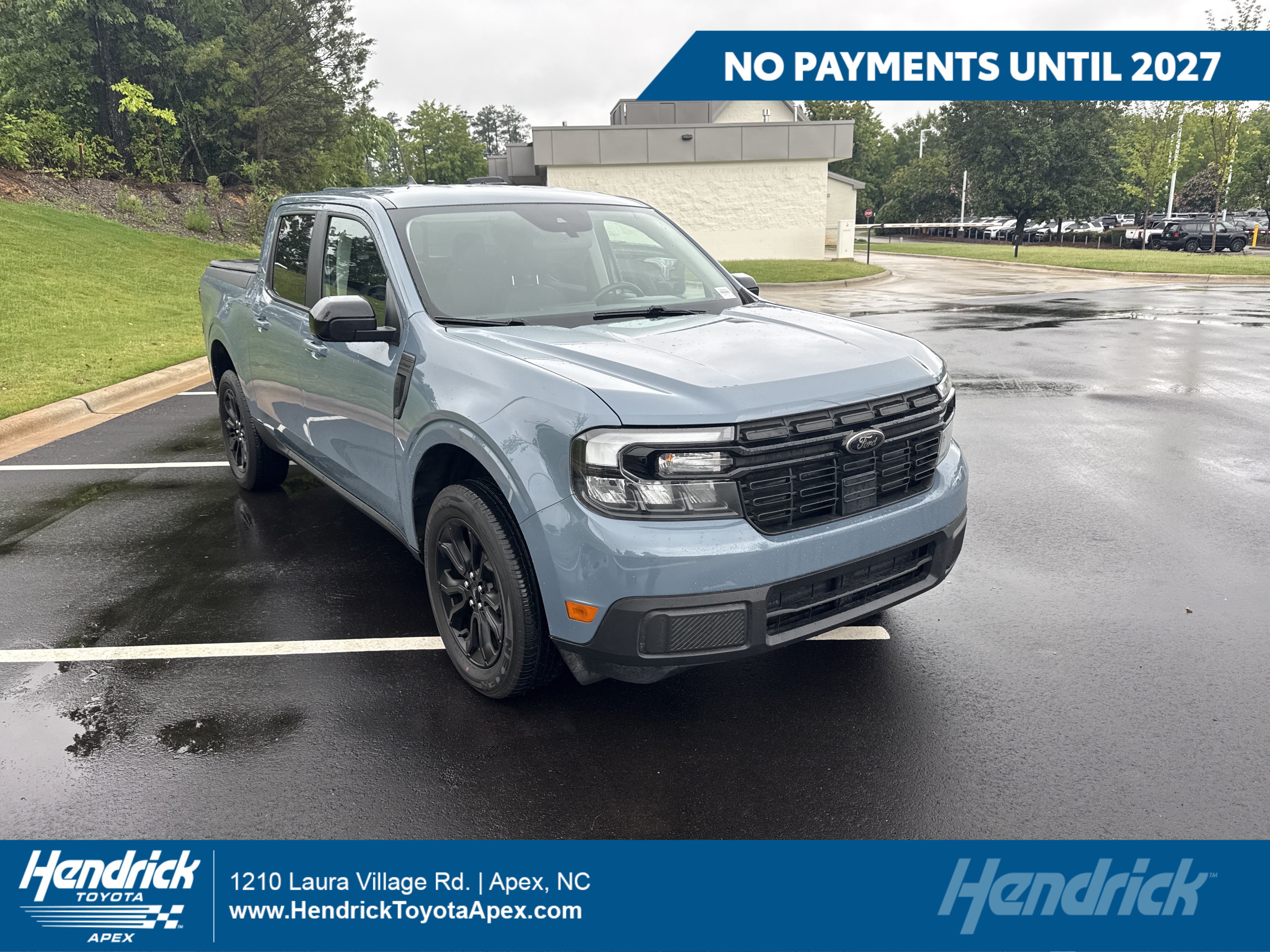 Used 2024 Ford Maverick Lariat w/ Black Appearance Package FWD image 1