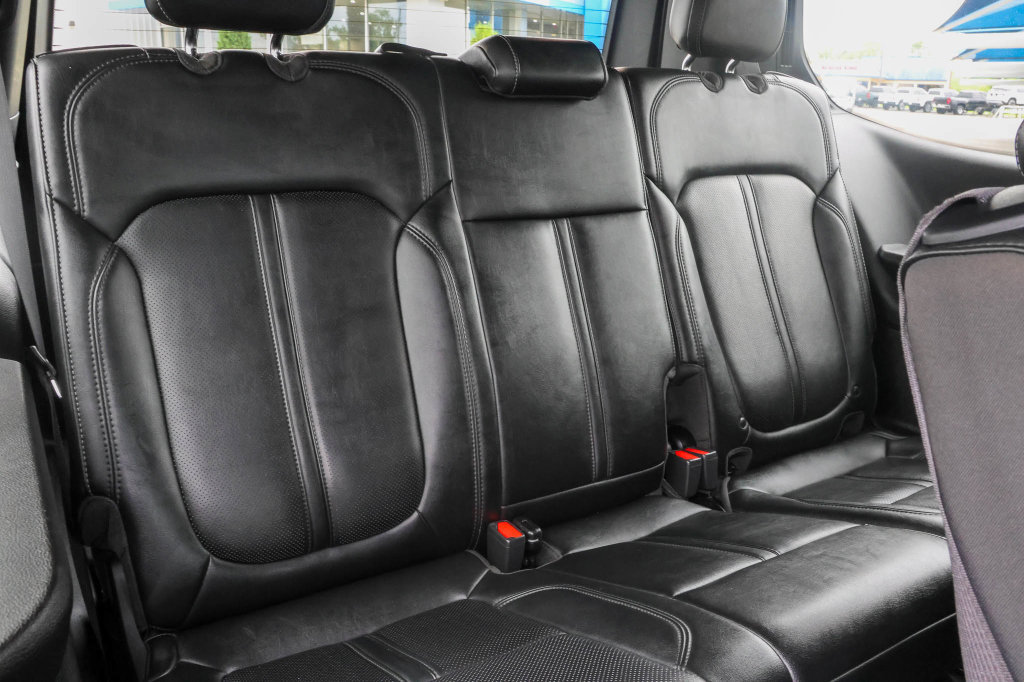 Used 2024 Jeep Wagoneer Series II w/ Flexible Seating Group RWD image 20